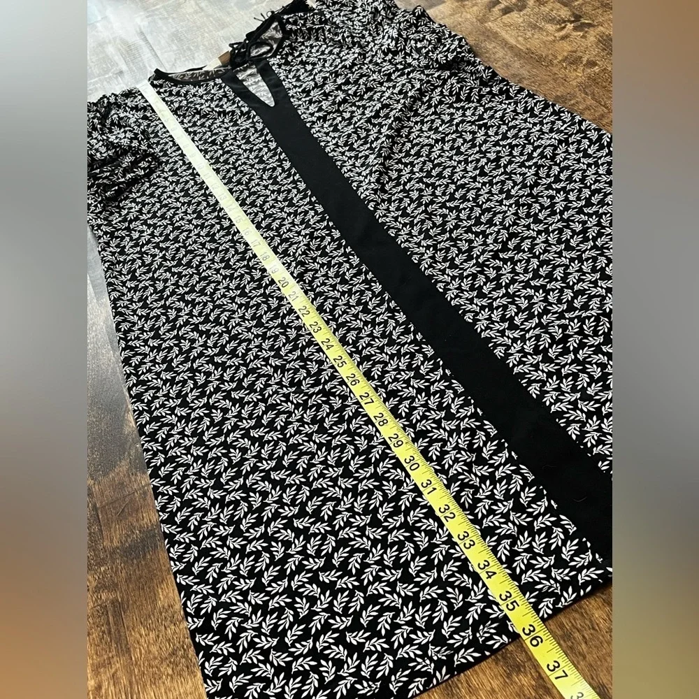 MICHAEL KORS Black & White Print Stretch Dress Size Medium